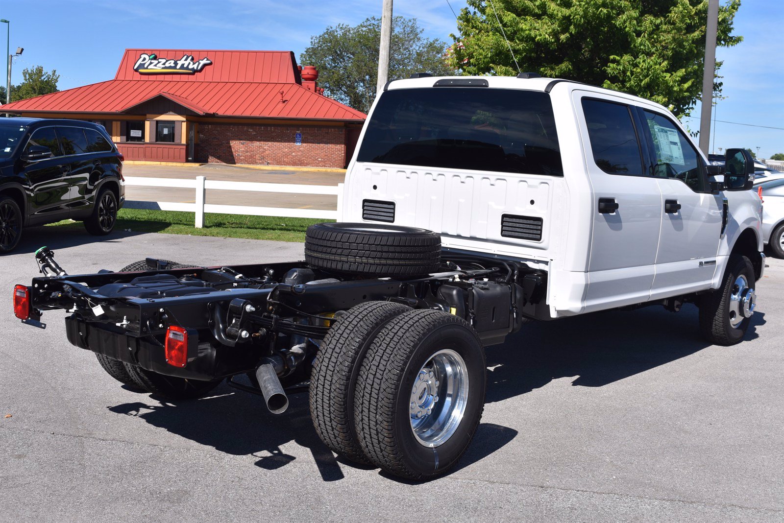 2008 ford f350 super duty crew cab & chassis