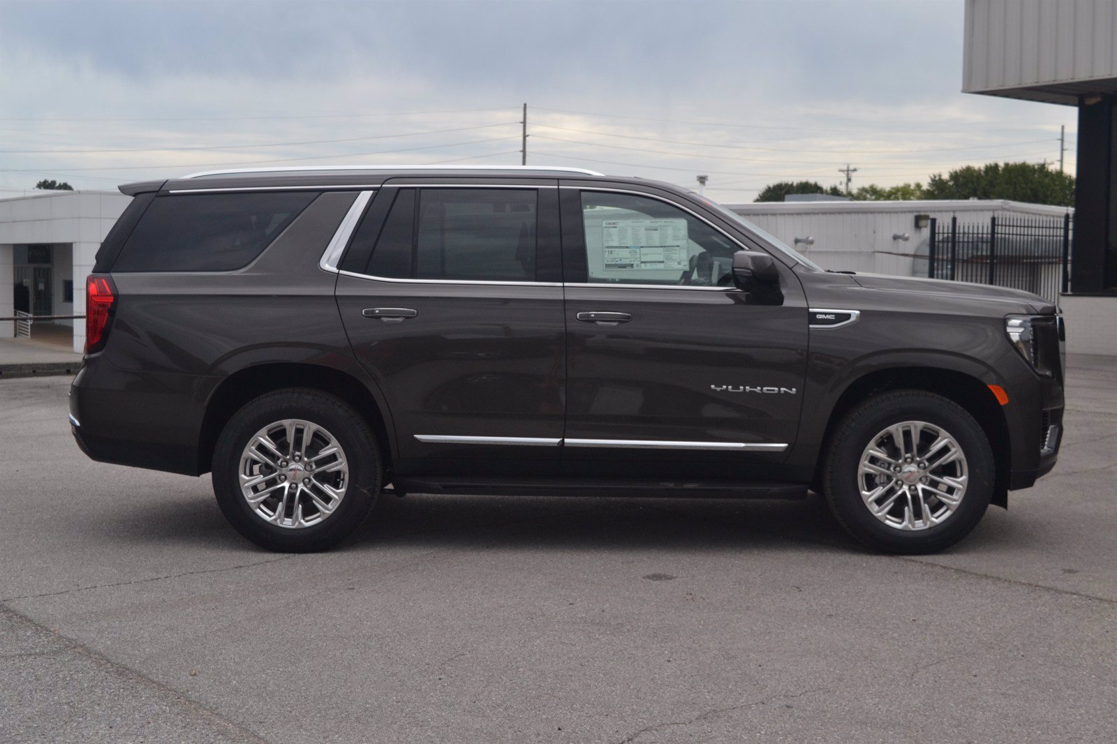 New 2021 Gmc Yukon Slt 4wd Sport Utility In Fayetteville #g109965 