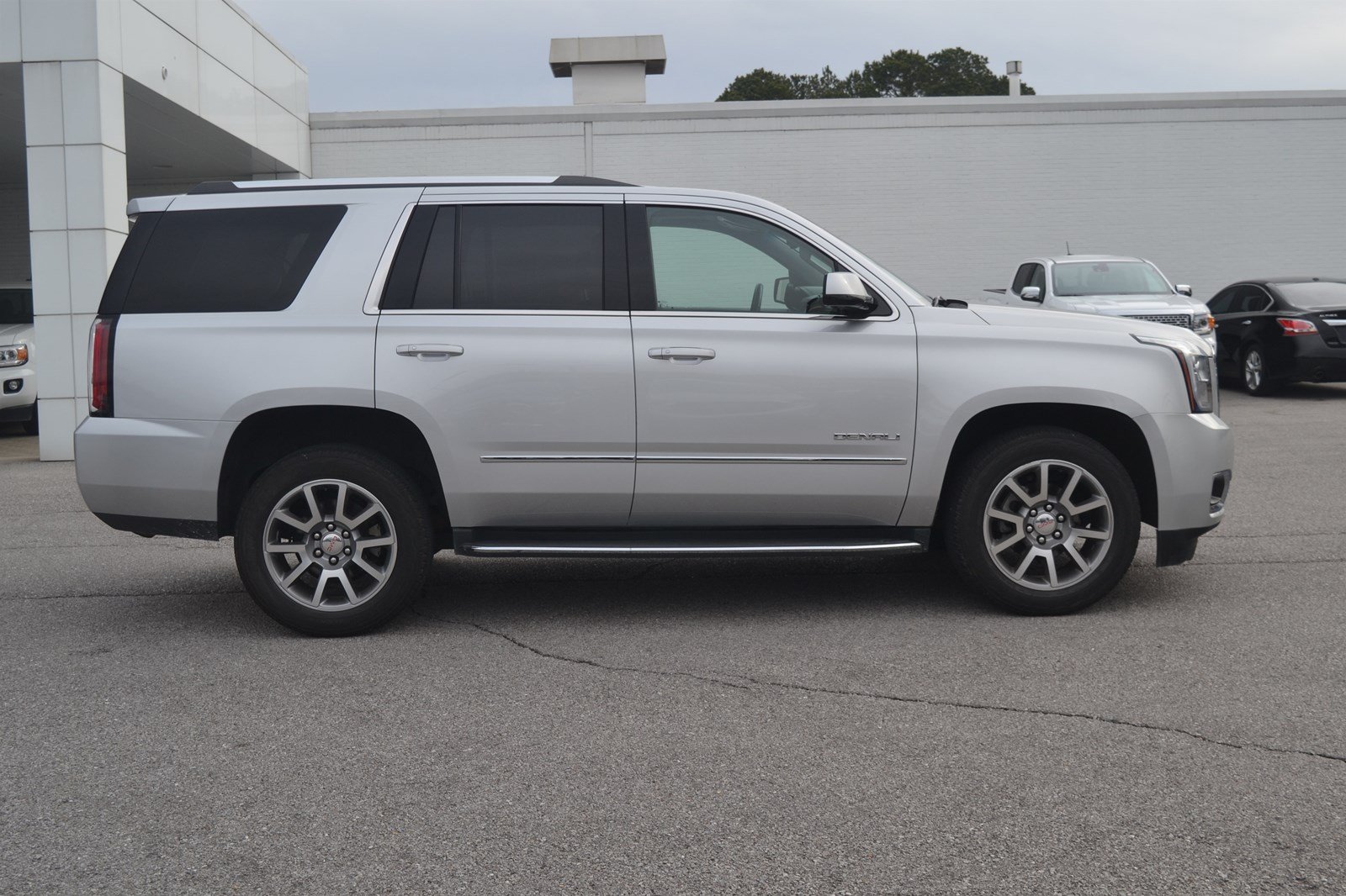 Pre-Owned 2016 GMC Yukon Denali 4WD Sport Utility in Fayetteville # ...