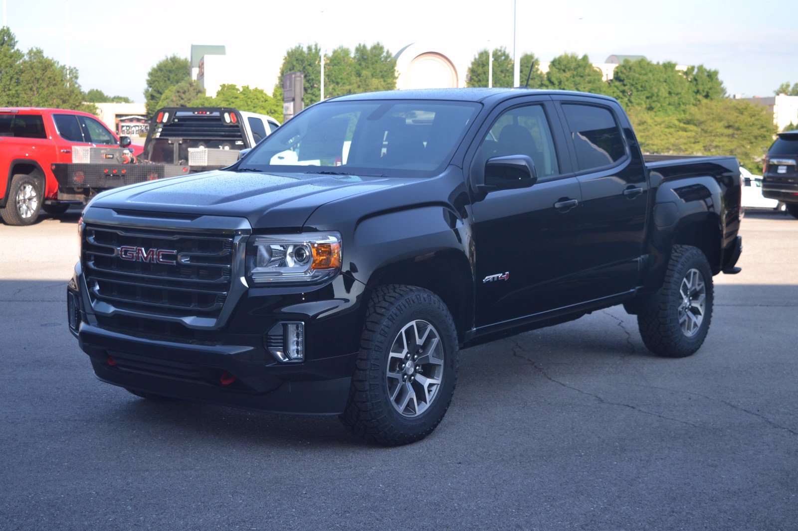 new 2021 gmc canyon 4wd at4 crew cab crew cab pickup in