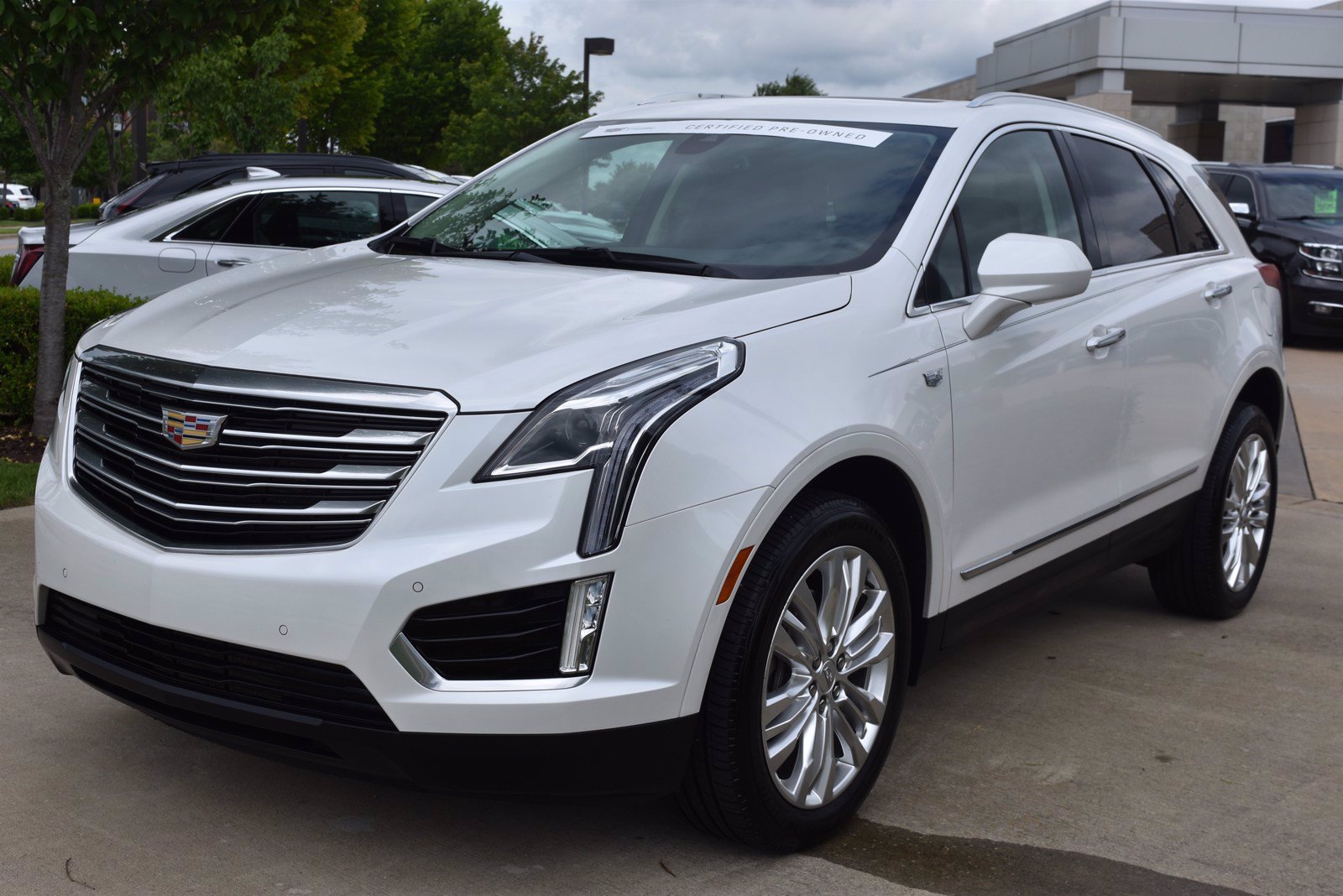 Certified Pre-owned 2017 Cadillac Xt5 Premium Luxury Fwd Sport Utility 