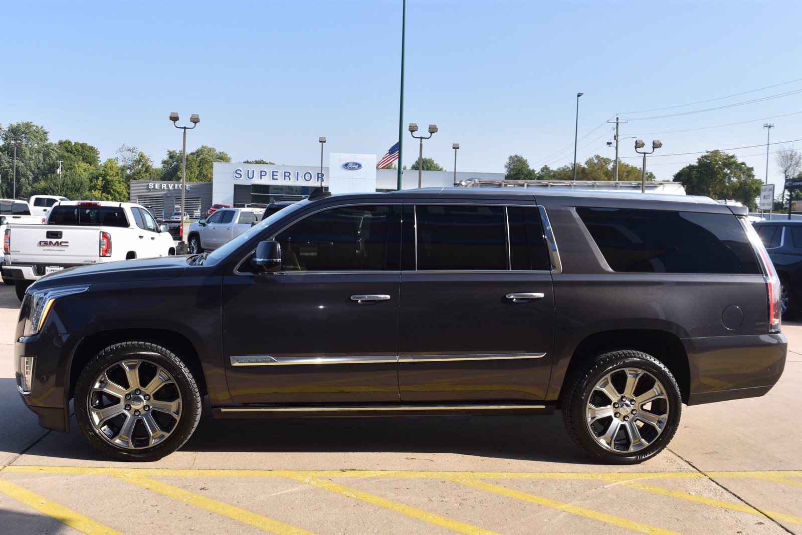 Cadillac escalade esv v