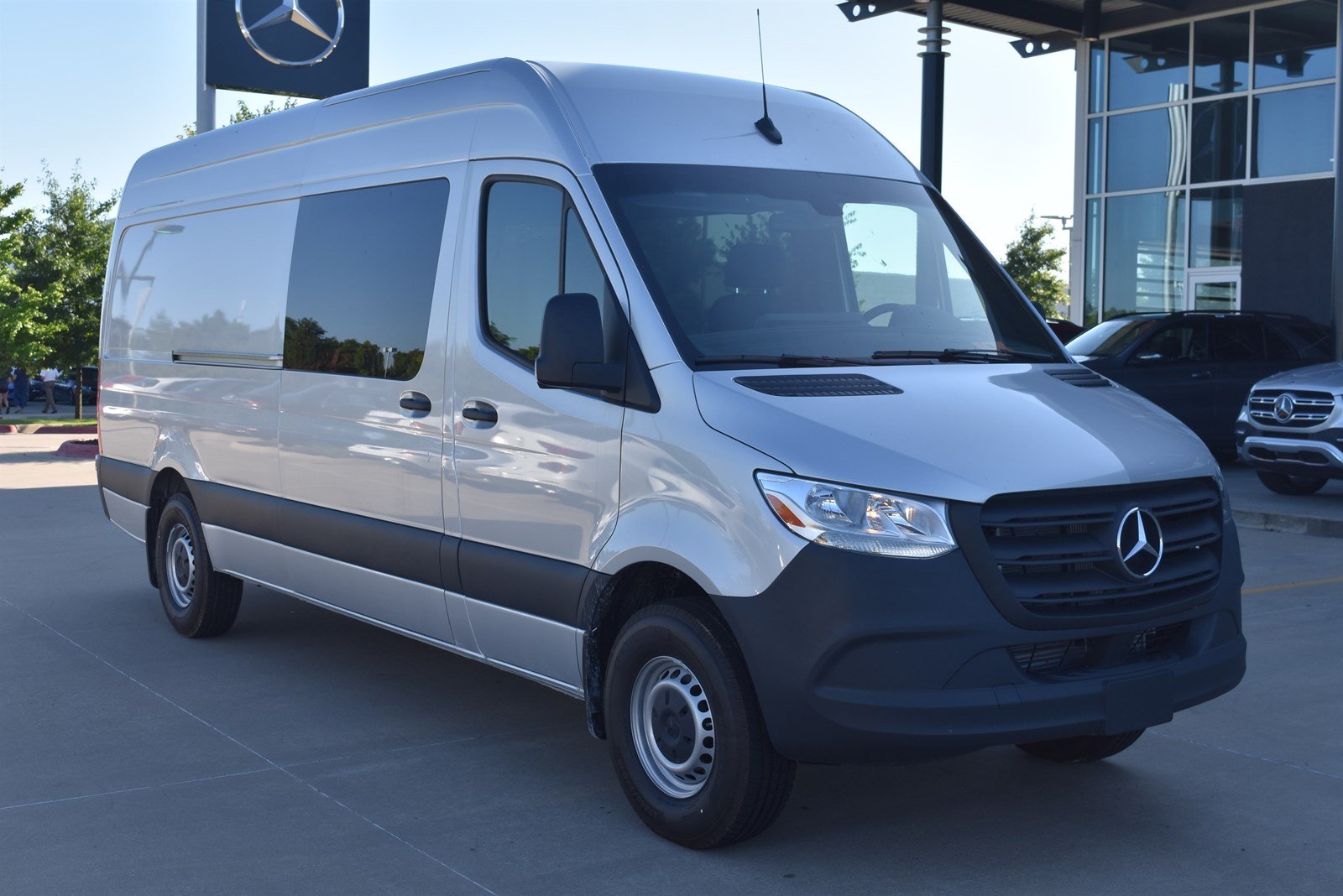 New 2019 Mercedes Benz Sprinter Crew Van Rwd Full Size Cargo Van