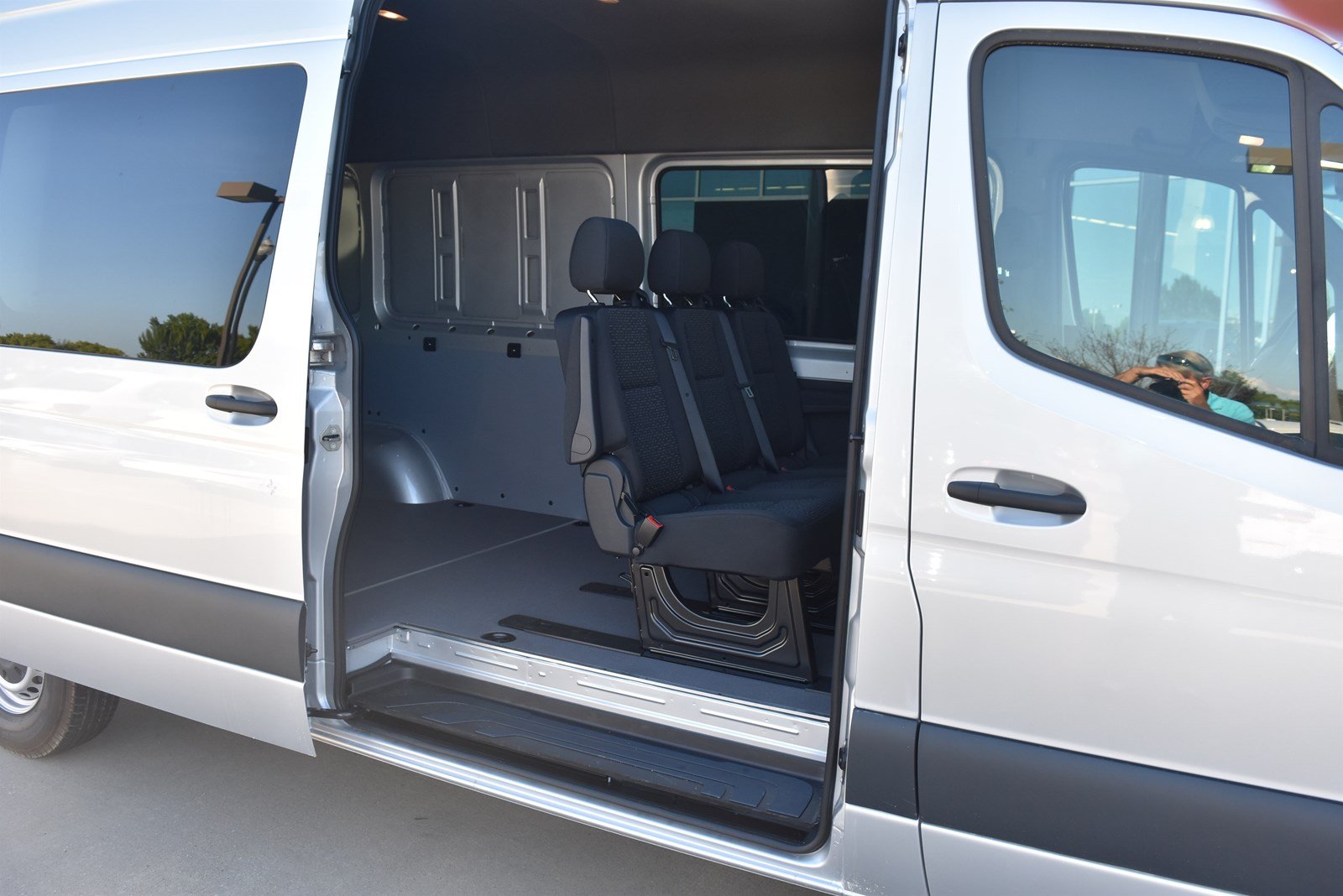 New 2019 Mercedes Benz Sprinter Crew Van Rwd Full Size Cargo Van